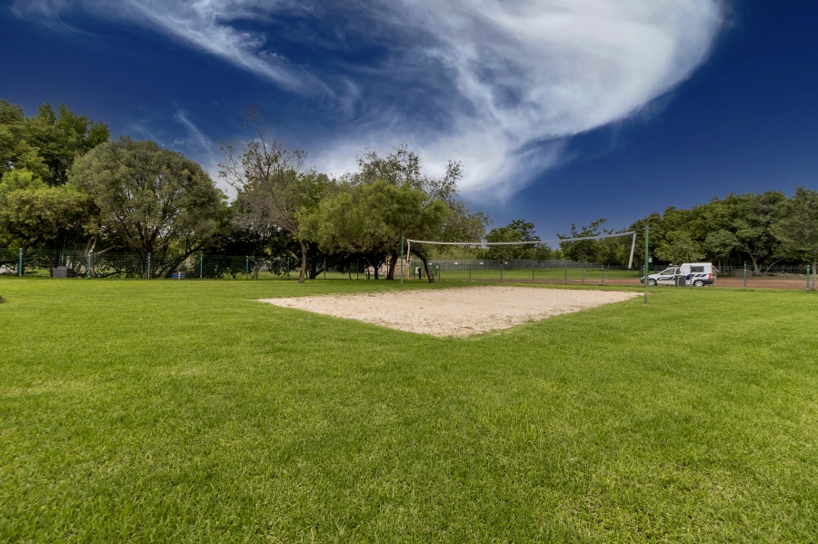 6 Bedroom Property for Sale in WestLake Country Safari Estate North West